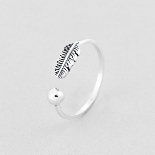 Ring "Feather"